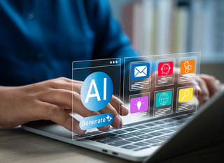 Begynder på kryptomarkedet sætter sig ind i grundprincipperne for automatiseret AI-trading